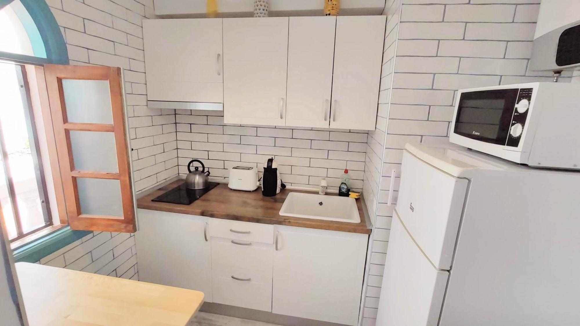 Port Royal Apartments, Heated Pool, Speed Wifi, Terrace Арона Номер фото