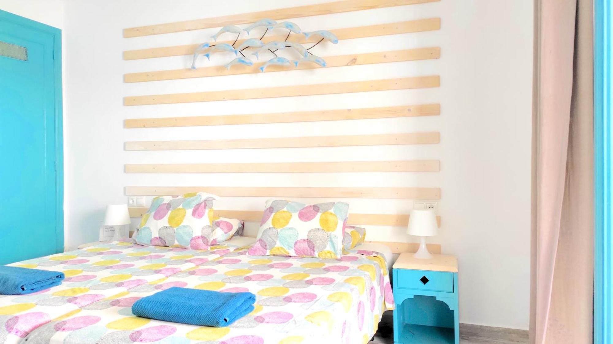 Port Royal Apartments, Heated Pool, Speed Wifi, Terrace Арона Номер фото